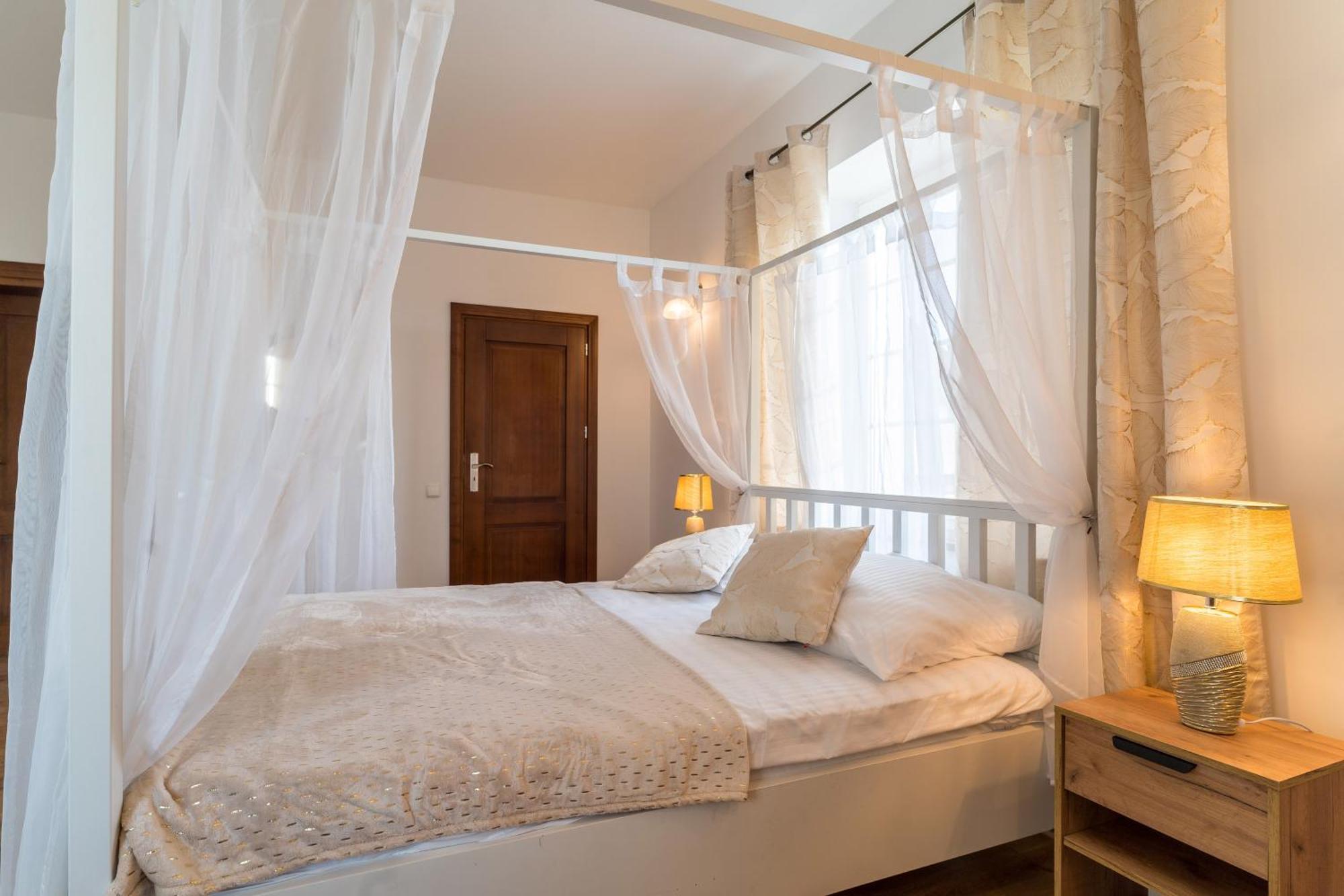 Pensjonat Well Clinic Medicine Estetic & Spa Danzica Esterno foto